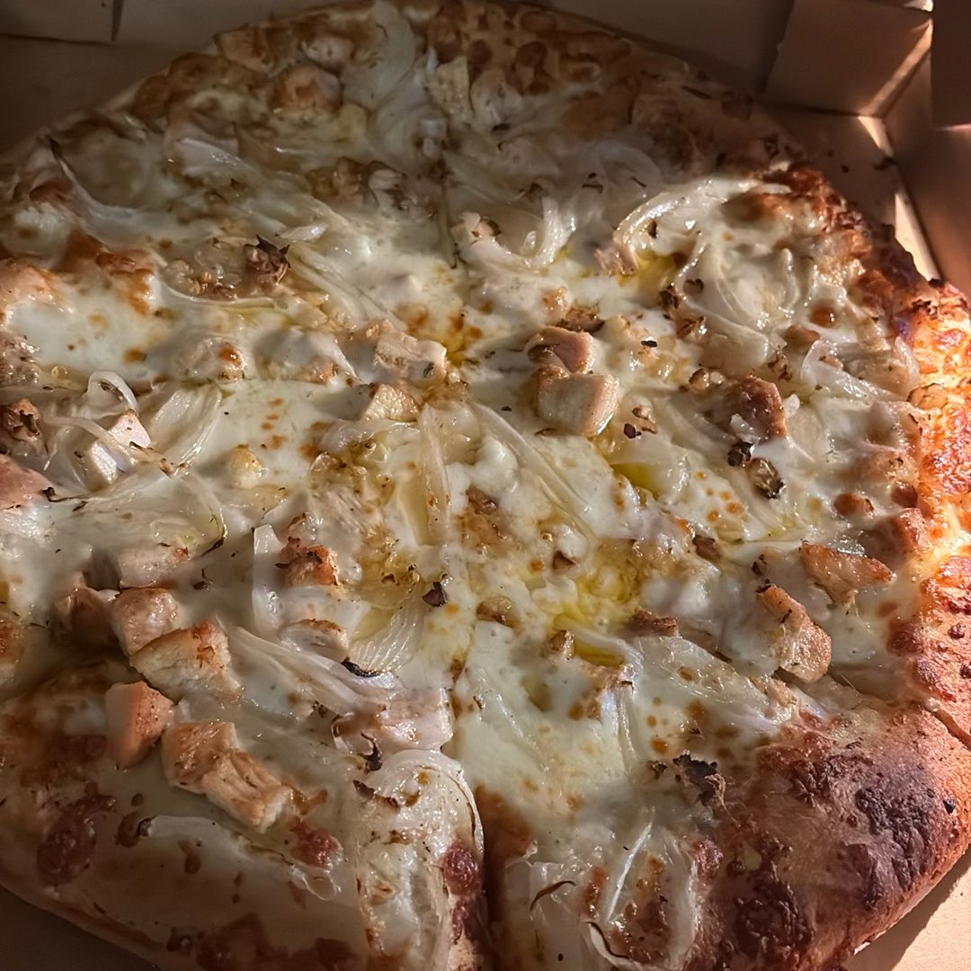 14" Roasted Garlic Chicken.